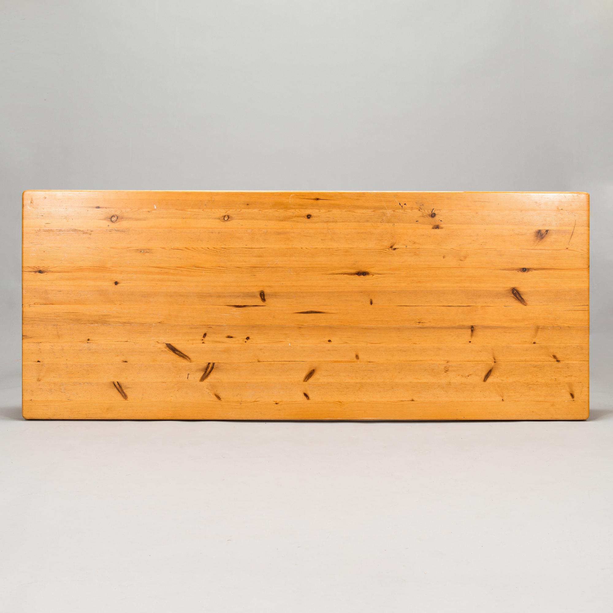 Ben af Schultén,a late 20th century '852' dining table for Artek.