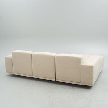 Soffa med divan, Bolia, 2020.