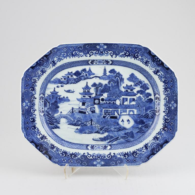 Stekfat, kompaniporslin, Kina, Qingdynastin, Qianlong (1736-1795).