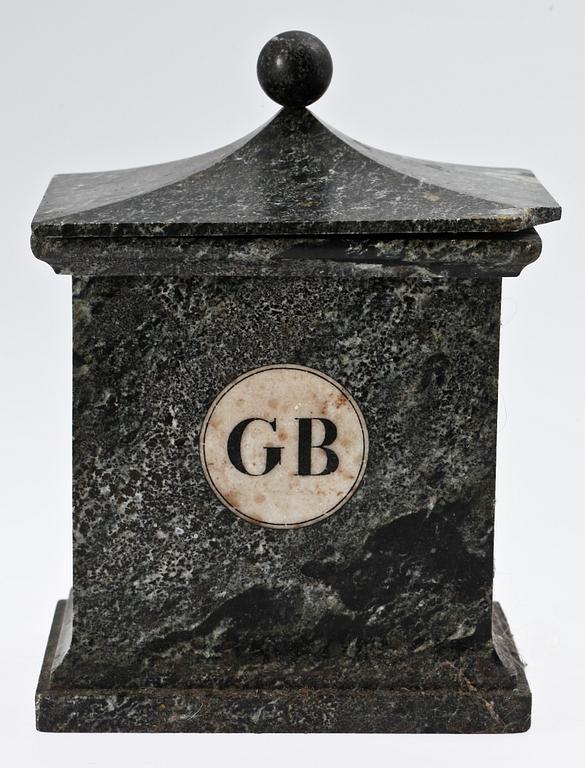 TOBAKSBURK, marmor, 1800-tal.