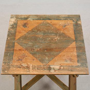 BORD, fornnordisk stil, 1900-talets första hälft.