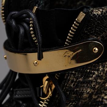 SKOR, Giuseppe Zanotti.