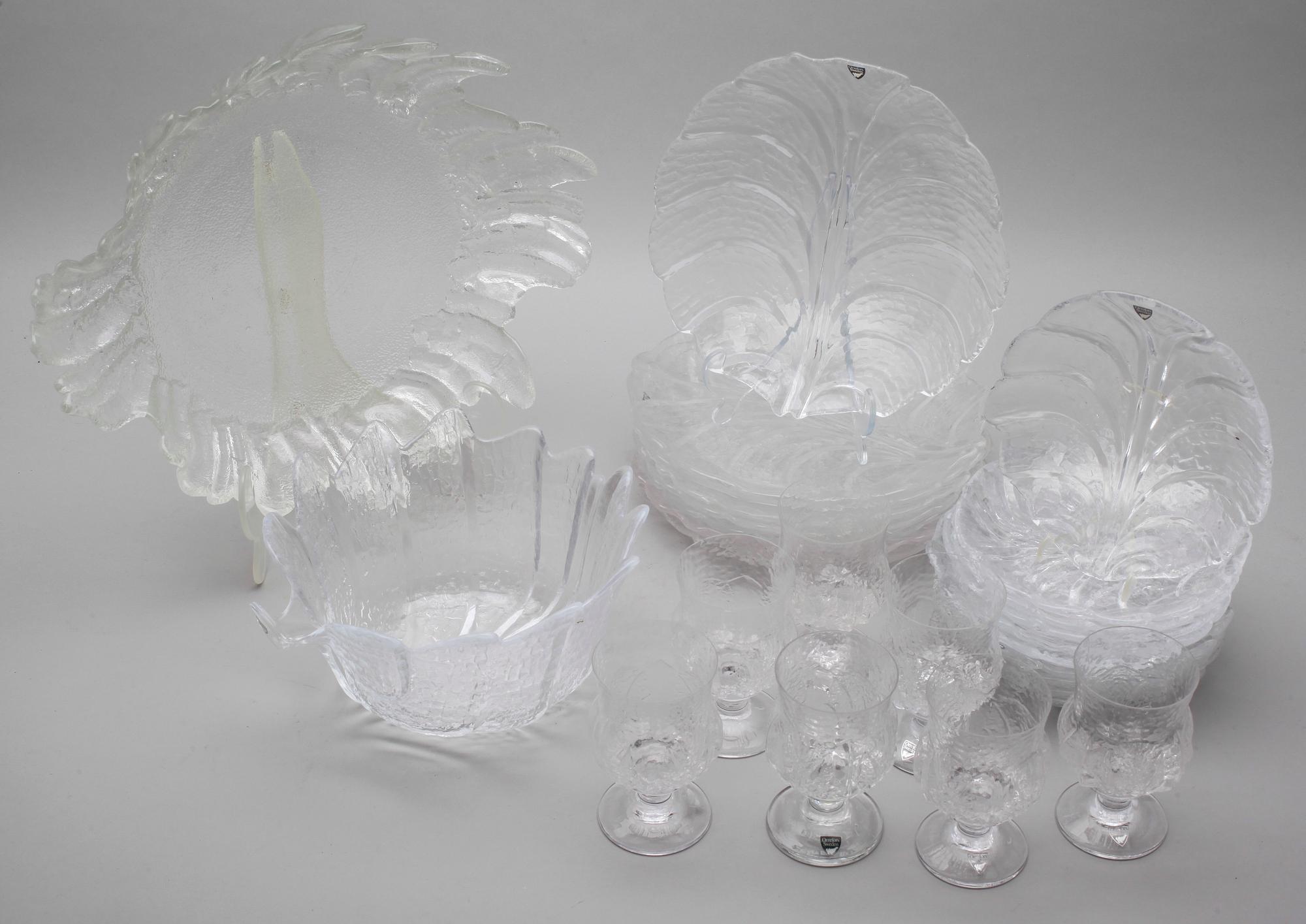 SERVISDELAR, 27 delar, glas, Orrefors, 1900-talets andra hälft.