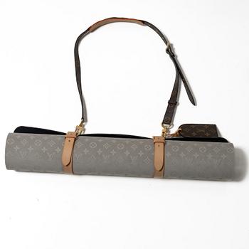 Louis Vuitton, Exercise mat.