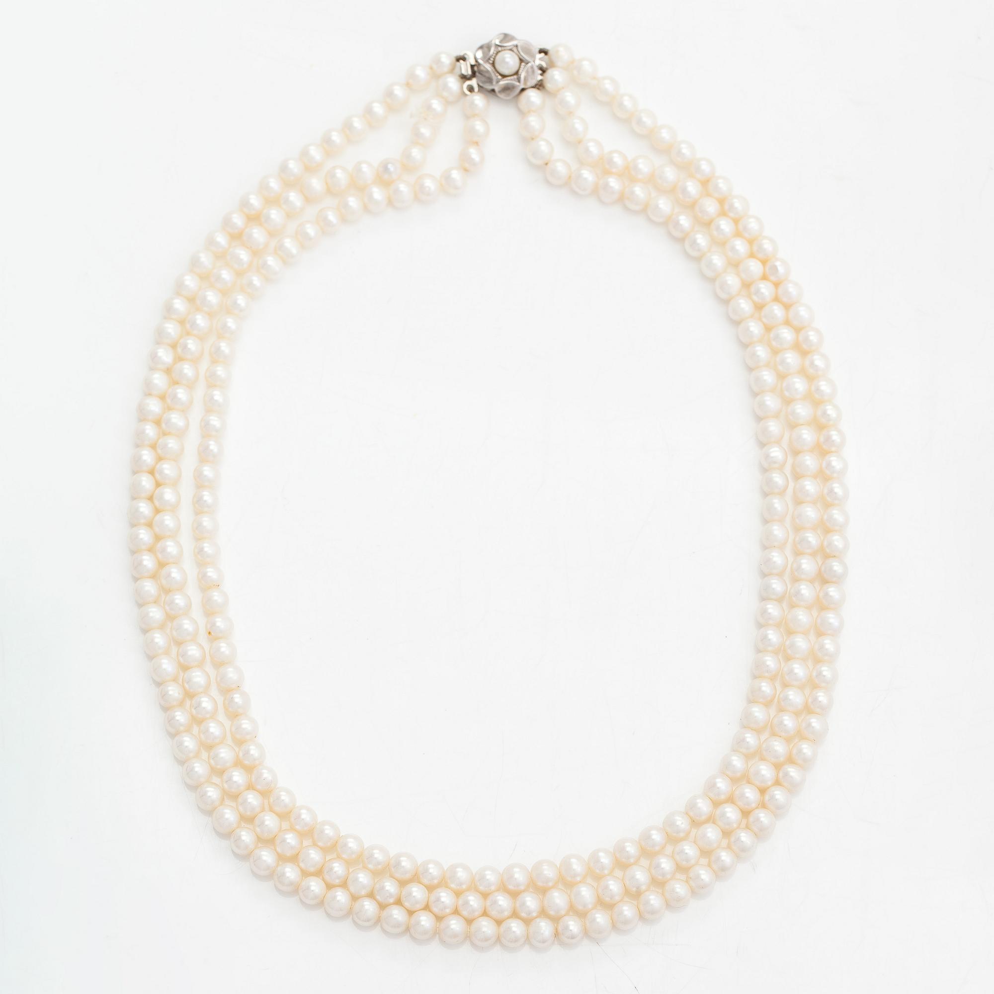 Pärlcollier, 3-radigt, odlade pärlor och sterlingsilver.