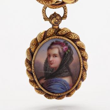 An 18K gold neckalce with a miniature painting. 19th century.