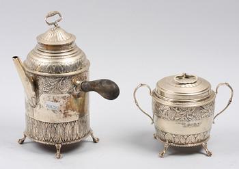 KAFFEKANNA SAMT SOCKERSKÅL, silver, gustaviansk stil, Nordeuropa, svenska importstämplar. 1800/1900-tal.