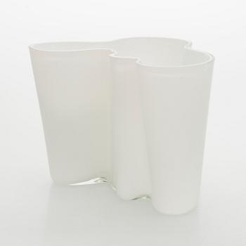 Alvar Aalto, maljakko "3030", Iittala, signeerattu Alvar Aalto - 3030, 1950-luku.
