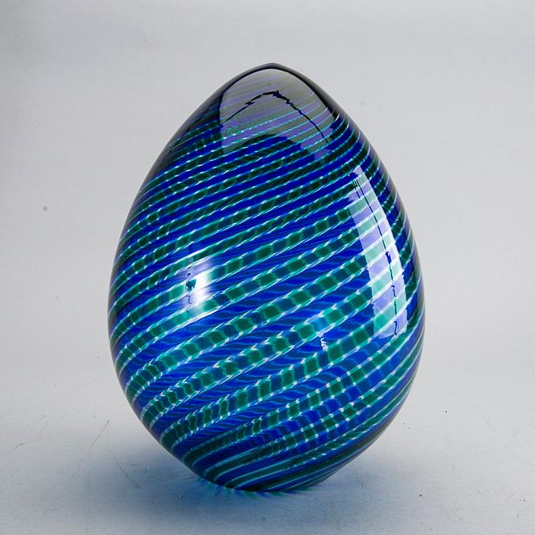 SCULPTURE, Venini, egg shaped glass.