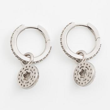 Hoop earrings with pendants, 18K white gold set with brilliant-cut diamonds.