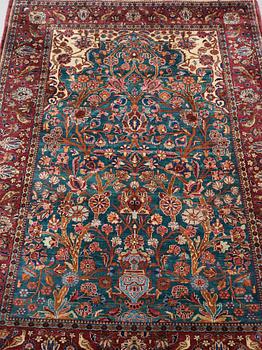 SEMI-ANTIQUE SILK KASHAN. 156,5 x 103,5 cm.