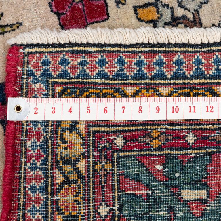 An antique pictoral Esfahan rug, Central Persia (Iran), c 213 x 142 cm.