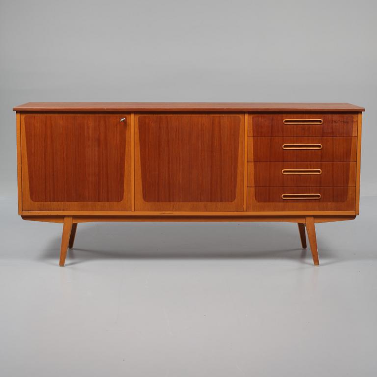 SIDEBOARD, Sverige, 1950-tal.