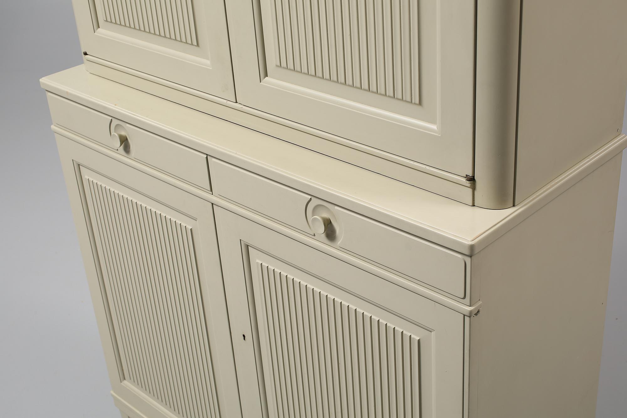 SKÅP "Herrgården", Carl Malmsten, Bodafors, 1900-talets andra hälft.