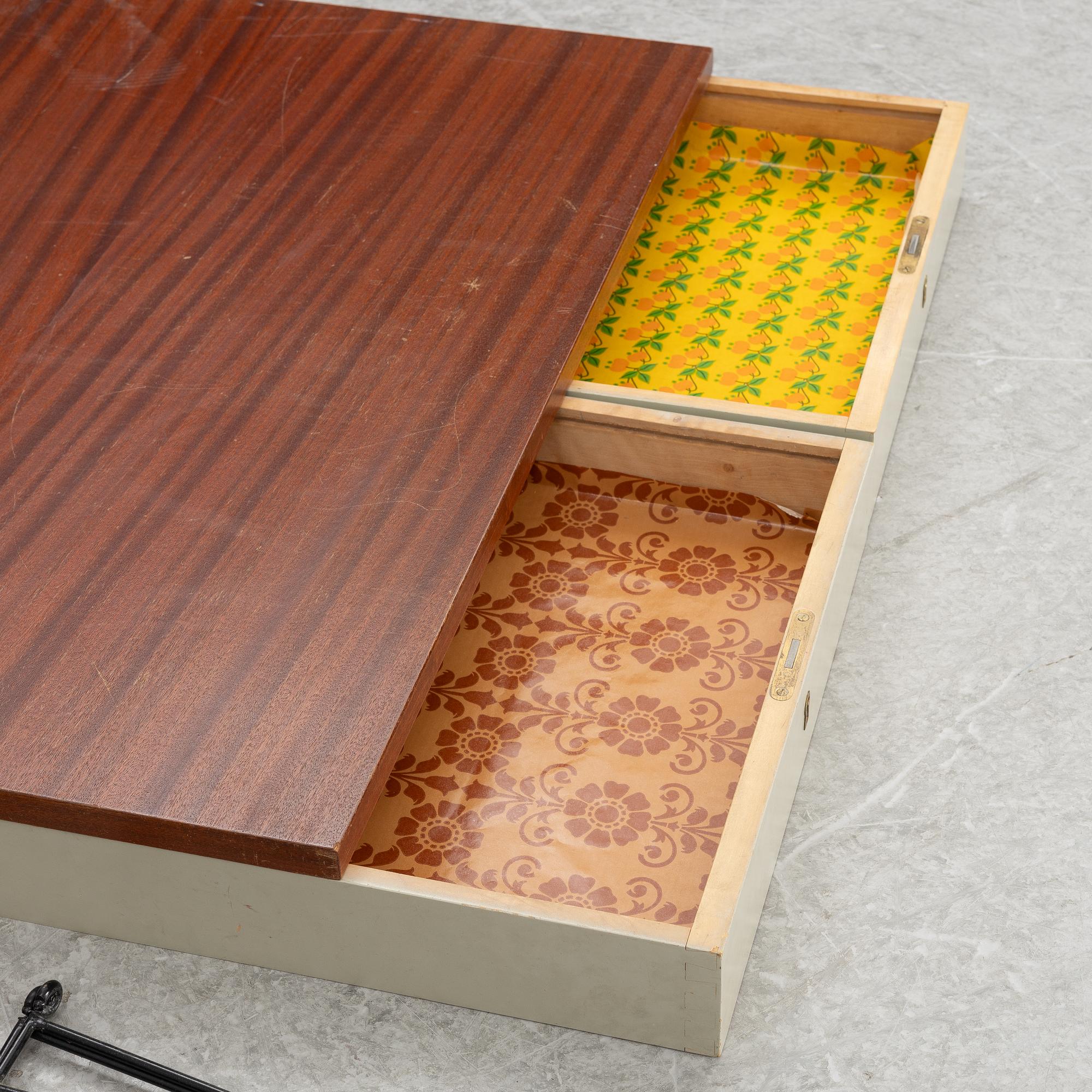 Nils Strinning, bookcase, "String", 1950s/60s.