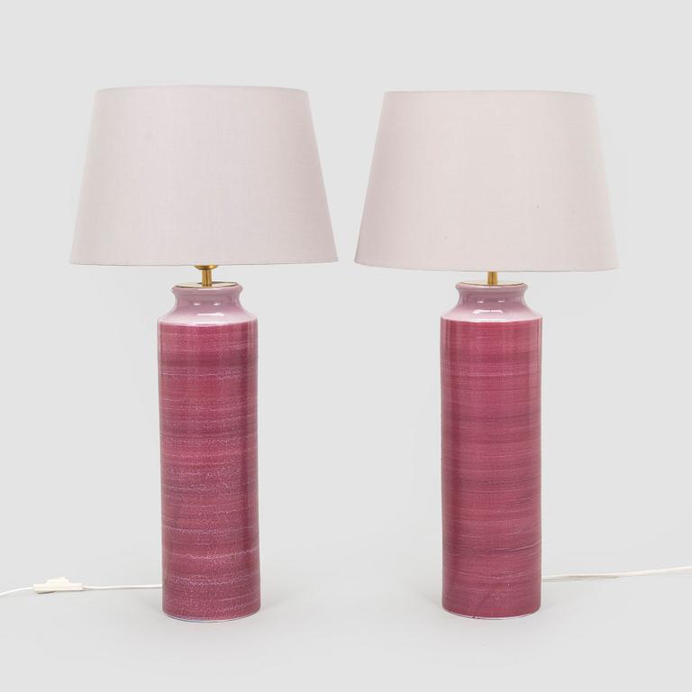 A pair of ceramic tablelamps, Arabia Finland, 1960s/70s.