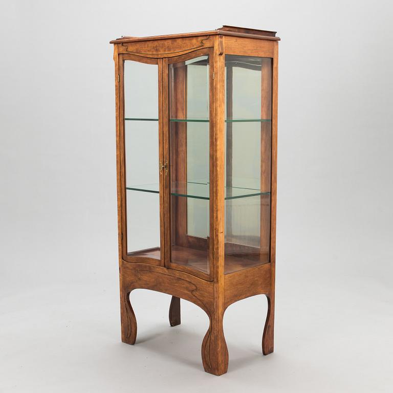 An Art nouveau display cabinet, France early 20th century.