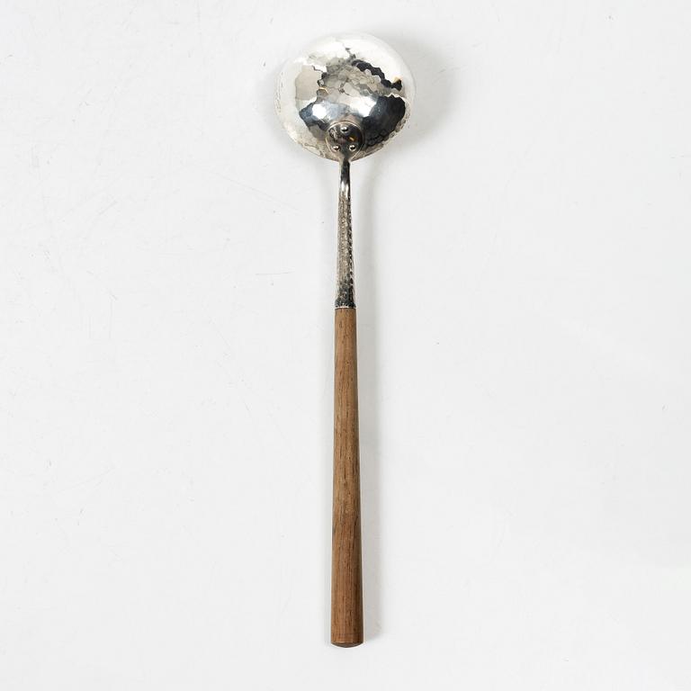 Tapio Wirkkala, bowl and ladle, silver, Kultakeskus, Hämeenlinna, 1976.