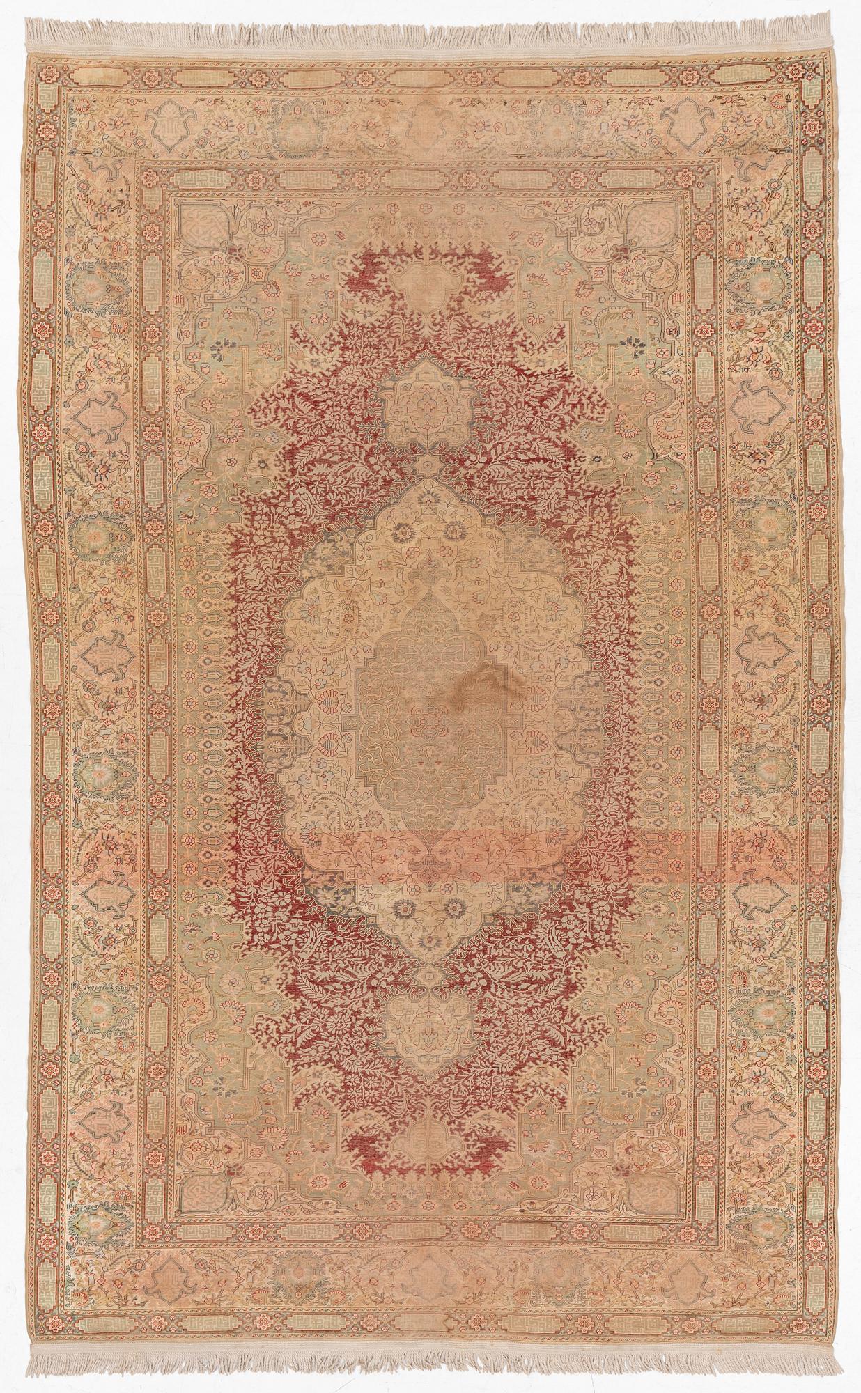An antique Kayseri carpet, central Anatolia approx. 294 x 182 cm.