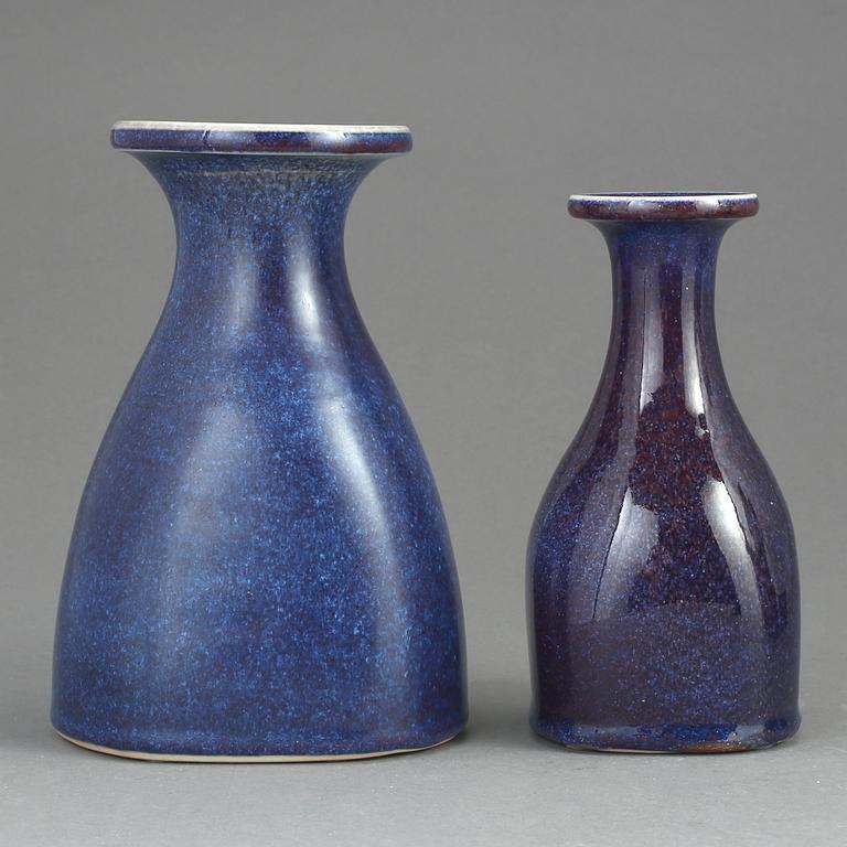 VASER, 2 st. Stig Lindberg, Gustavsberg studio. Stengods.