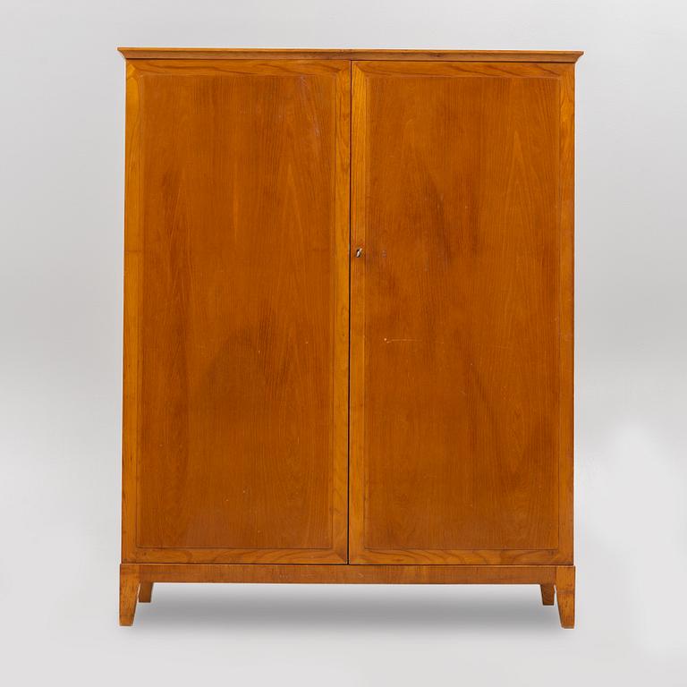 Linen cupboard, mid-20th century.