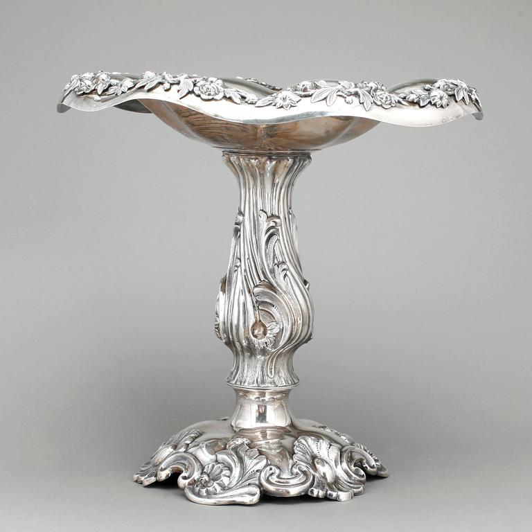 UPPSATSSKÅL, silver, Gustaf Möllenborg, Stockholm 1857. Vikt ca  895 gram.