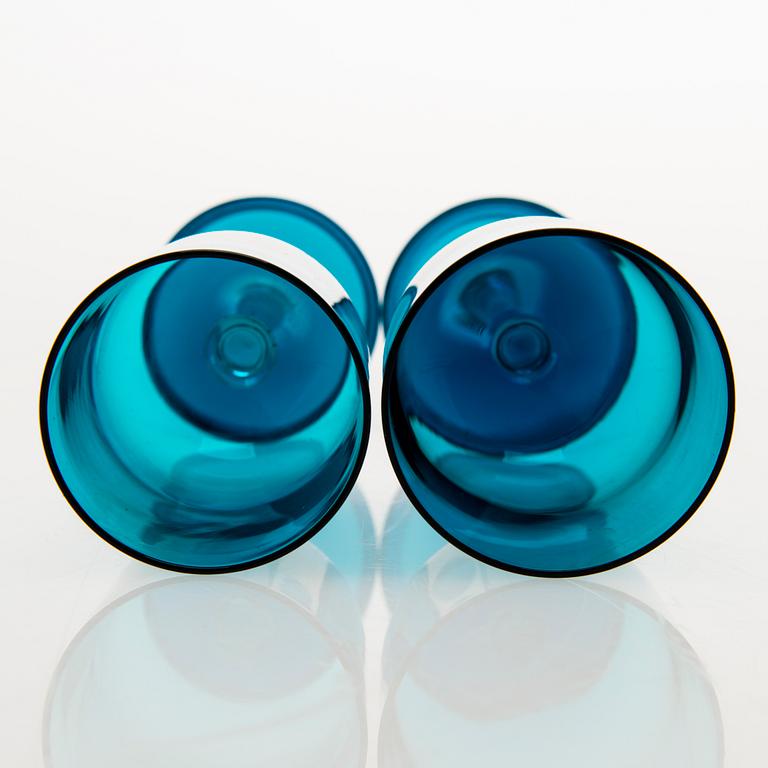 NANNY STILL A Set of 11 Harlekiini Wine Glasses by Riihimäen lasi Oy, 1950-60s.
