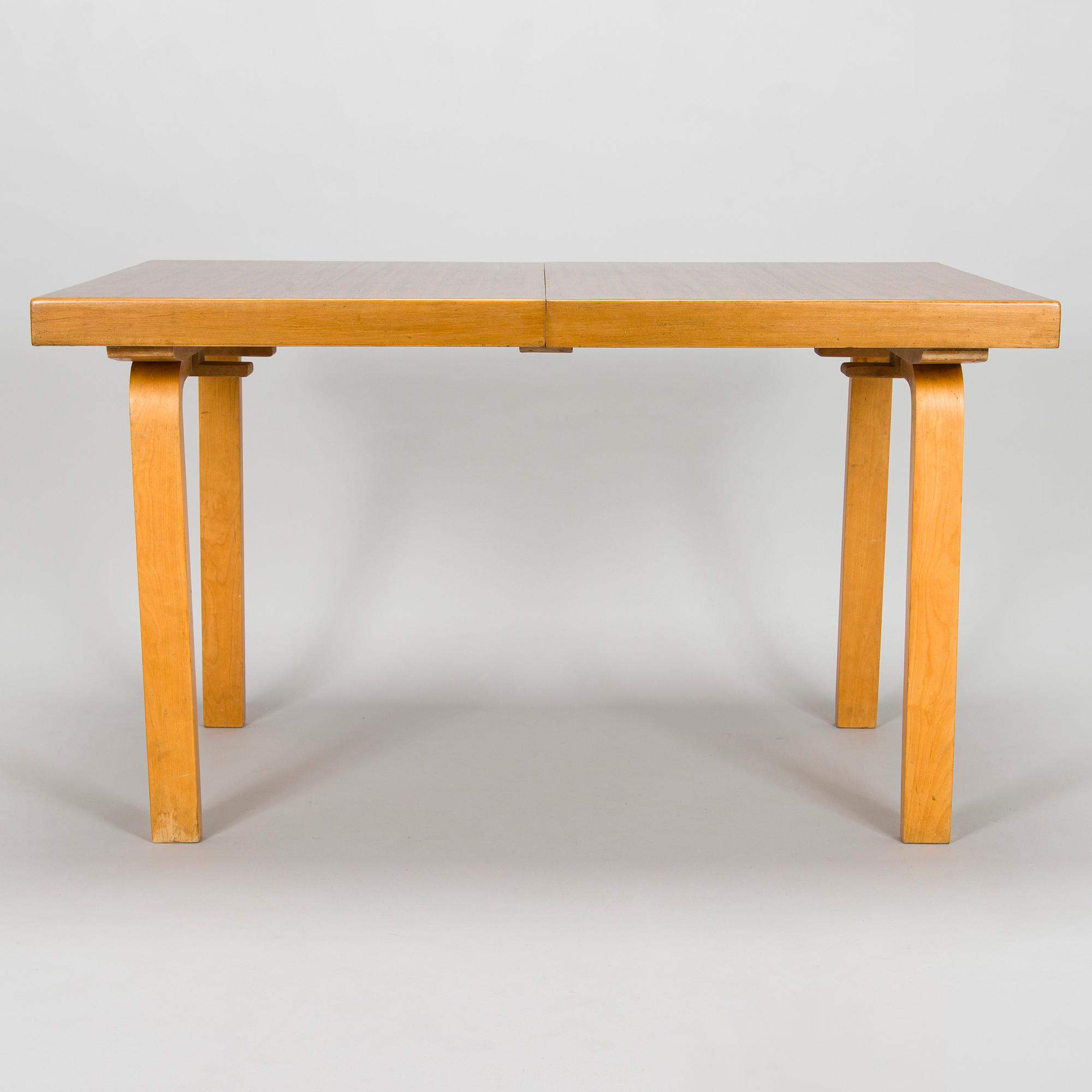 Alvar Aalto, A mid-20th Century '92' dining table for O.Y. Huonekalu-ja Rakennustyötehdas A.B.