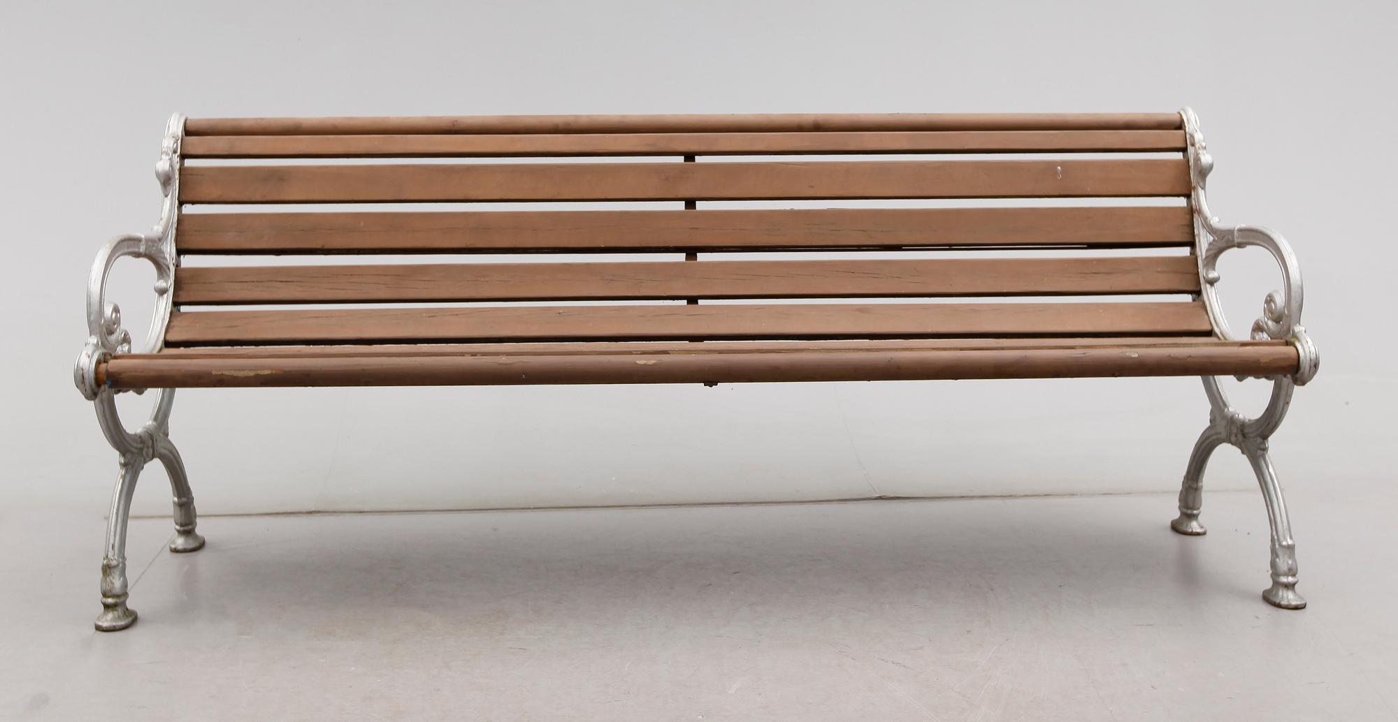 TRÄDGÅRDSSOFFA, 1900-talets första hälft.