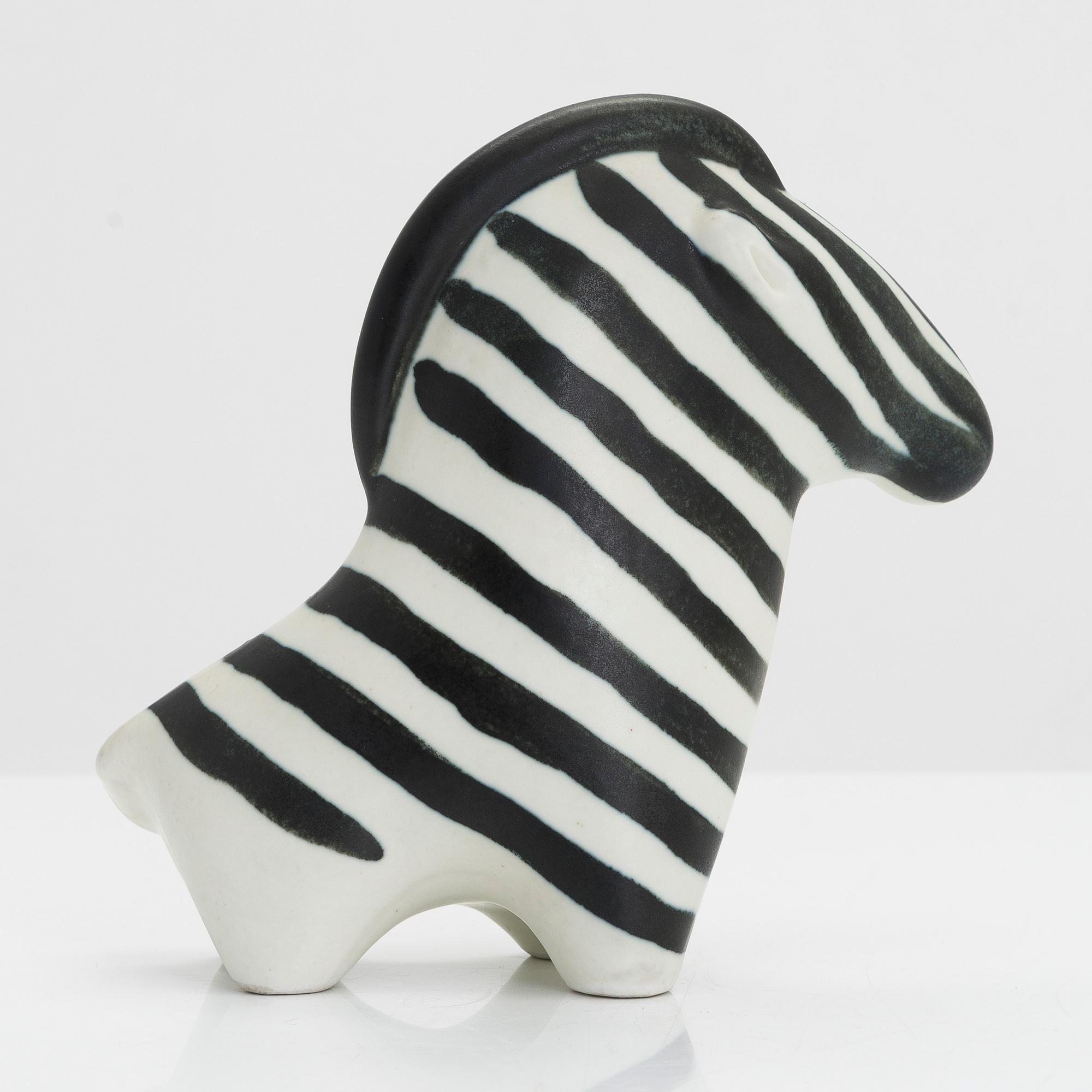 Taisto Kaasinen, A porcelain figurine, Arabia Finland.