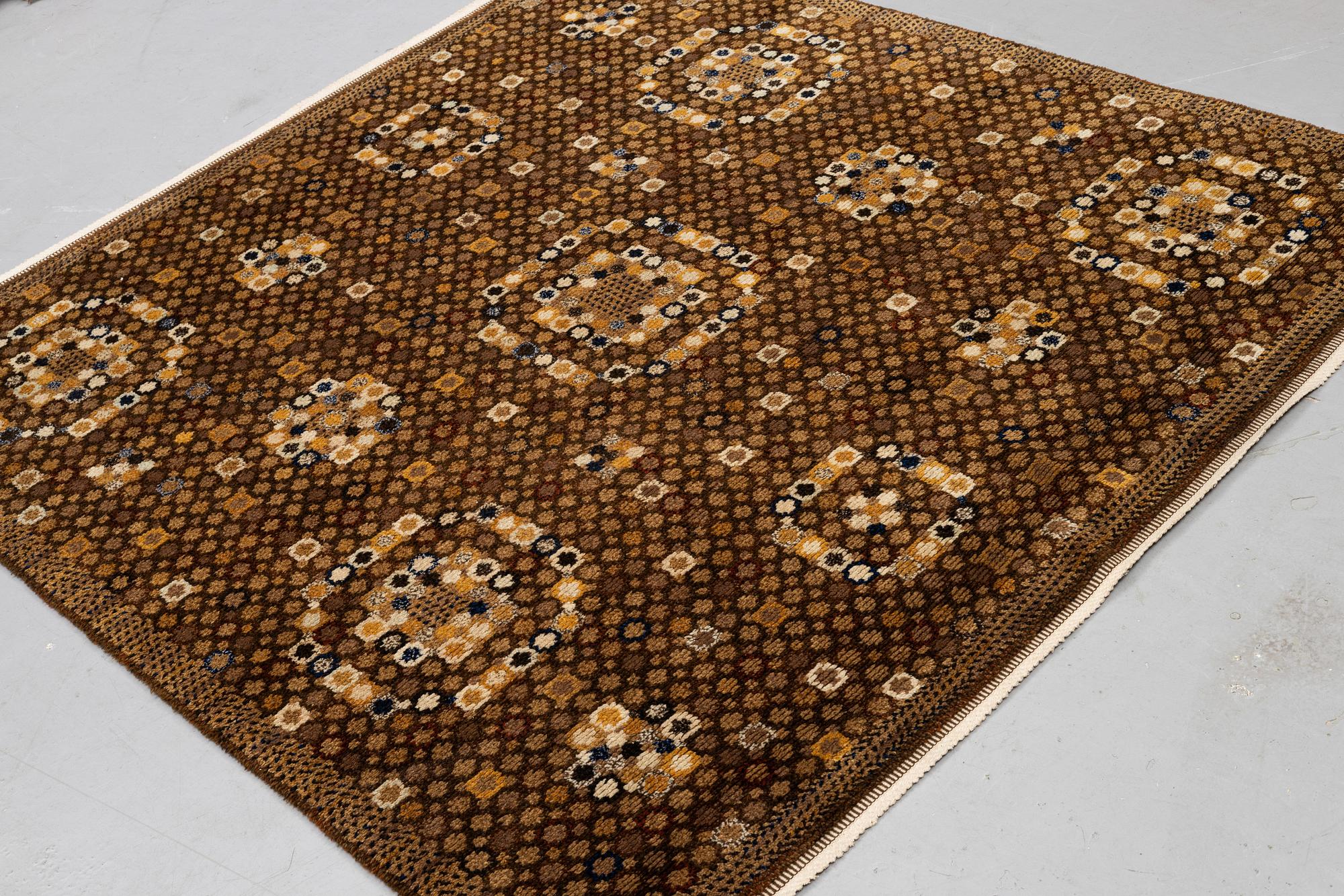 Barbro Nilsson, Barbro Nilsson, a carpet, "Bankrabatten brun", knotted pile, ca 205,5  x 202 cm. Signed AB MMF BN.