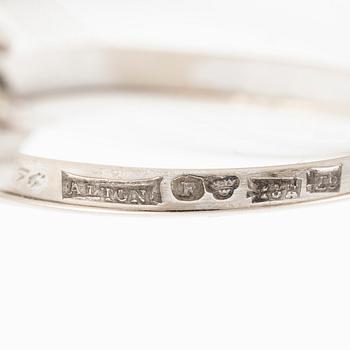 18K white gold ring with round brilliant-cut diamonds, Alton, Falköping, 1974.