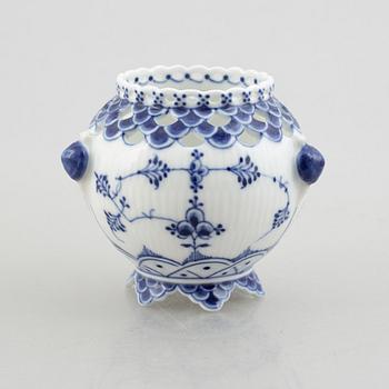A "Blue fluted full lace" / "Musselmalet" small vase, Royal Copenhagen, model 1043, around 1900.