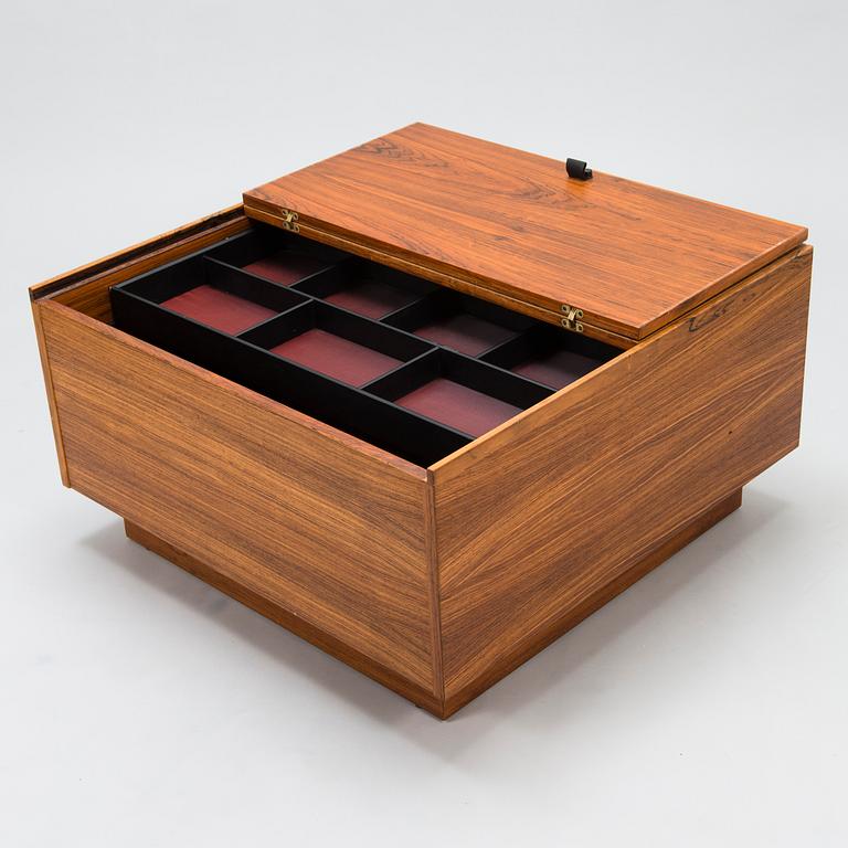 AHTI TASKINEN, A 1960s coffee table of the 'Fennia-collection', Vilka oy, Finland.