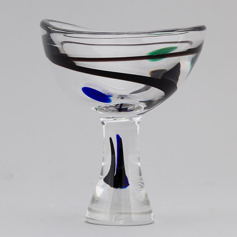 VICKE LINDSTRAND, an 'Abstracta' glass bowl from Kosta, 1950's.