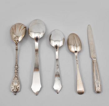 PARTI SILVER, 13 delar, bl a Anders Lundqvist, Stockholm, 1835. Vikt 620 gram.
