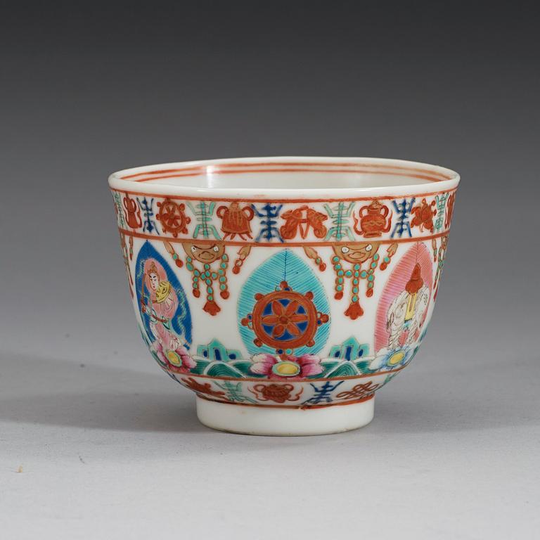 A  famille rose "Imperial wedding" cup, Qing dynasty, Daoguang (1821-50). Sealmark in red.