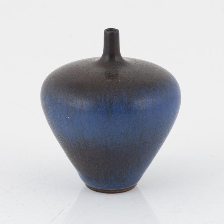 Berndt Friberg, a stoneware miniature vase, Gustavsberg studio, Sweden 1971.