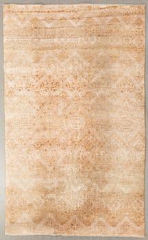 Carpet India approx. 305x195 cm.