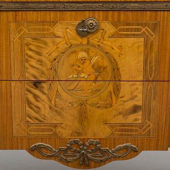 A second half of the 20th Century Gustavian style chest of drawers.