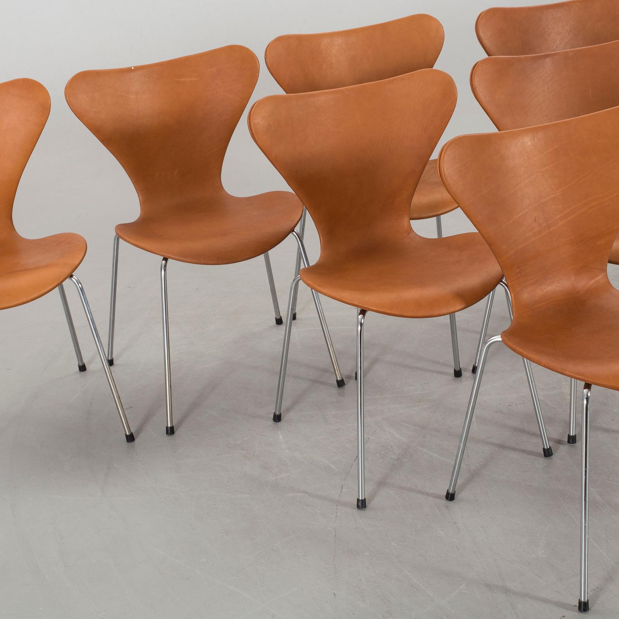 ARNE JACOBSEN,