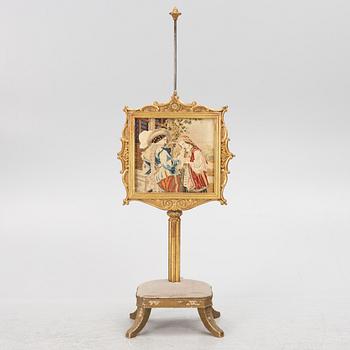 Brasskärm med fotpall, omkring 1900.