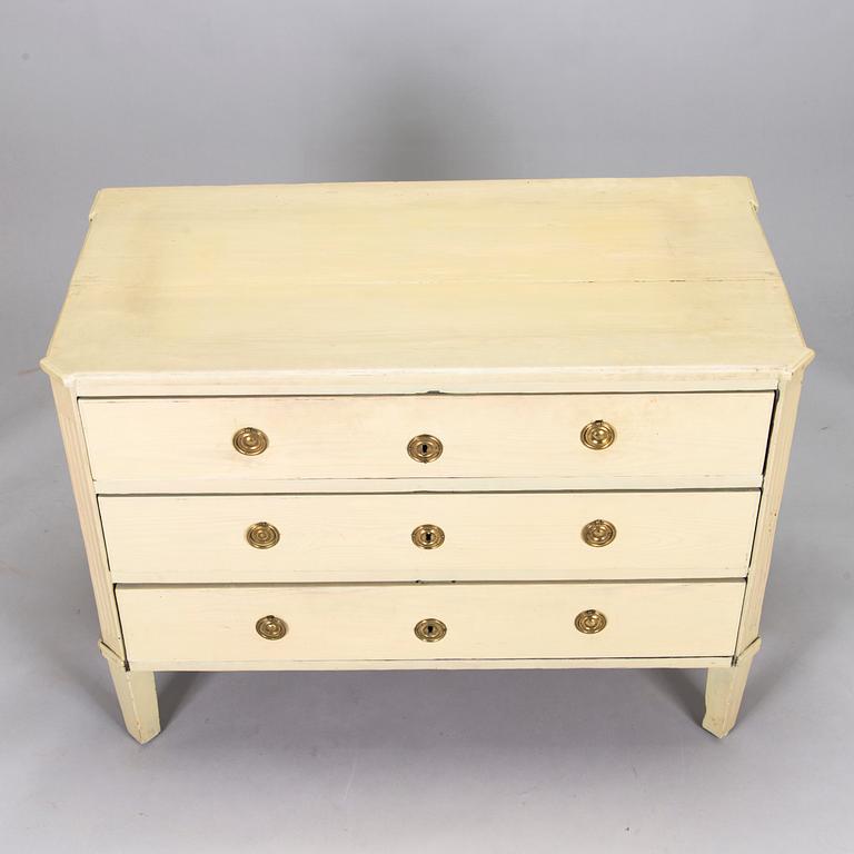 A late gustavian chest of drawers, first half of the 19th Century.