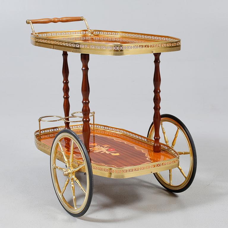 SERVERINGSVAGN, 1900-talets andra hälft.