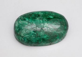 NATURLIG SMARAGD, ovalt slipad, oinfattad. 3953ct enl cert från International Gemological Laboratories and Institute.