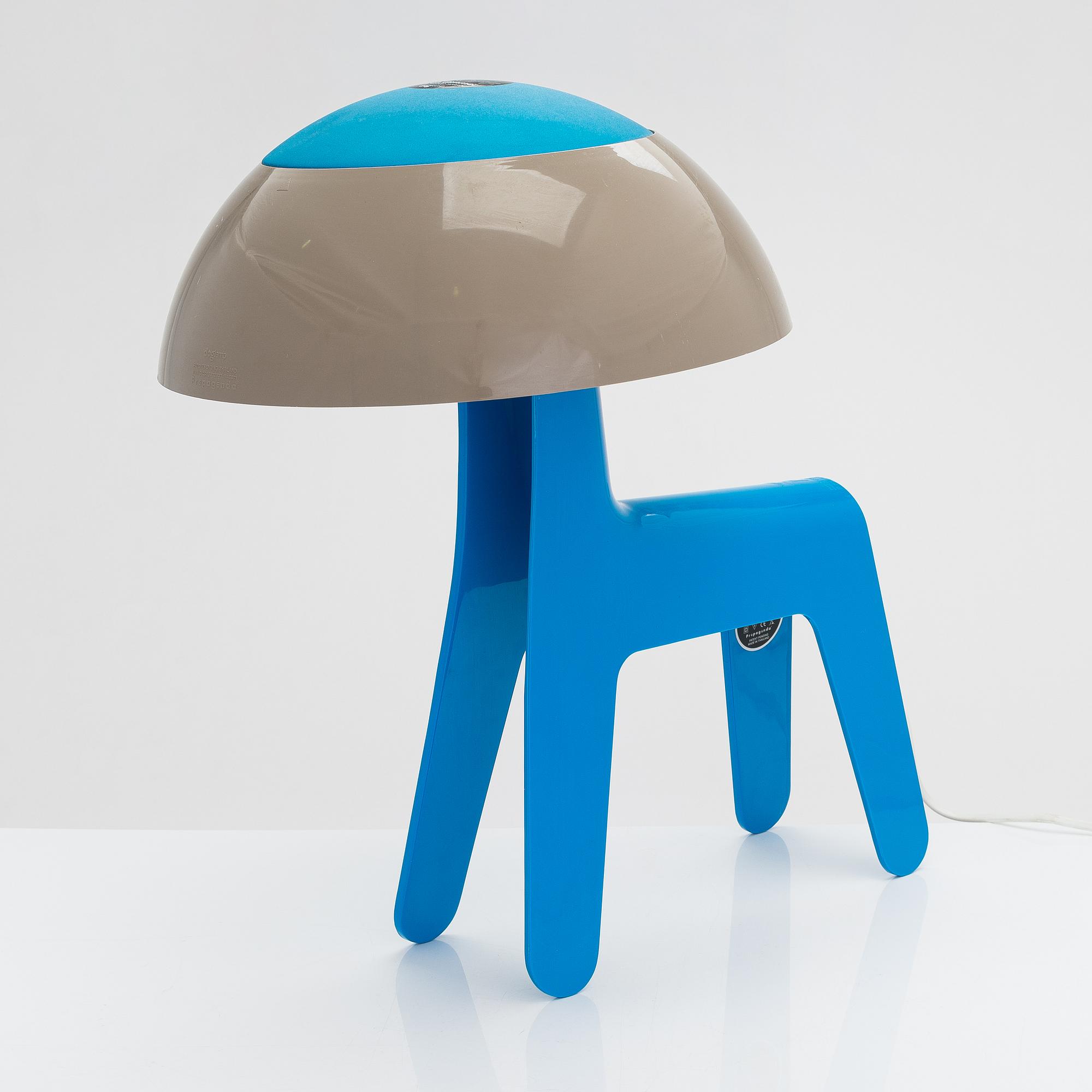 Mr P, a 21st century 'Dog Lamp' for Propaganda.