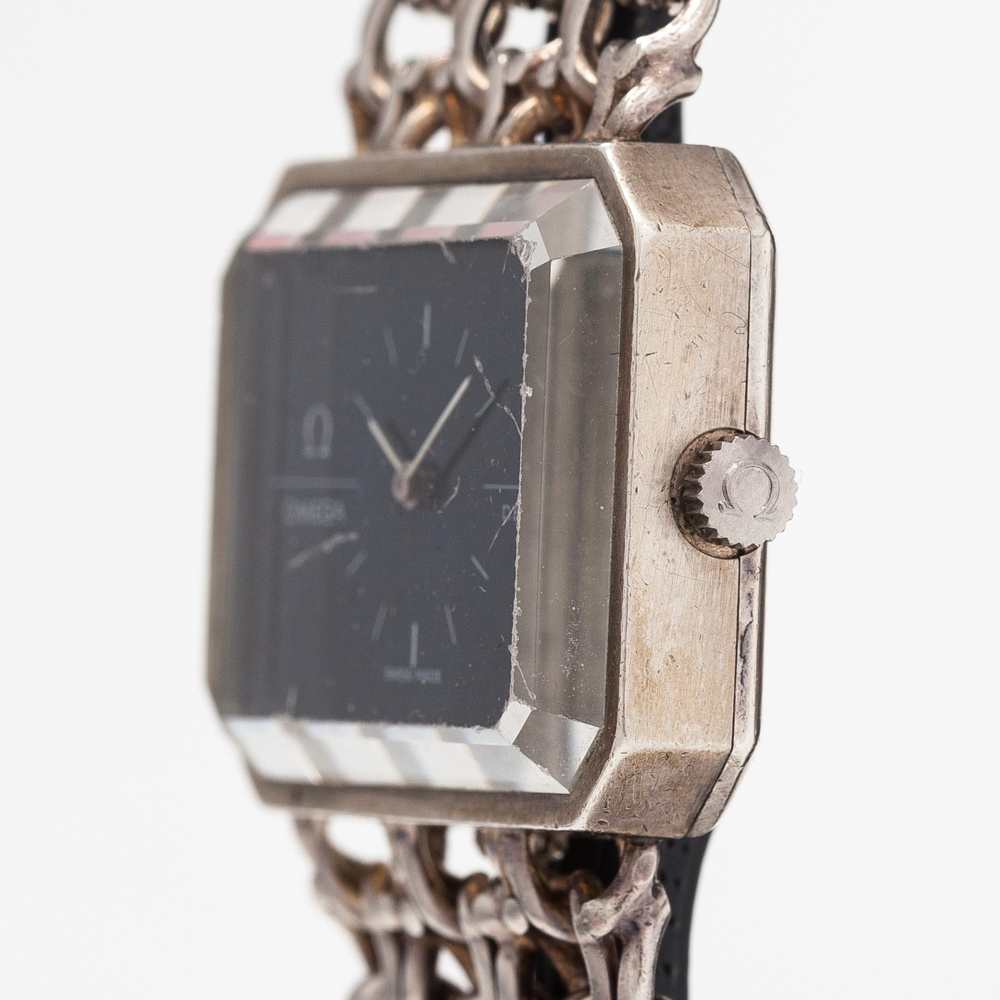 Omega, De Ville, armbandsur 32 x 24 mm.