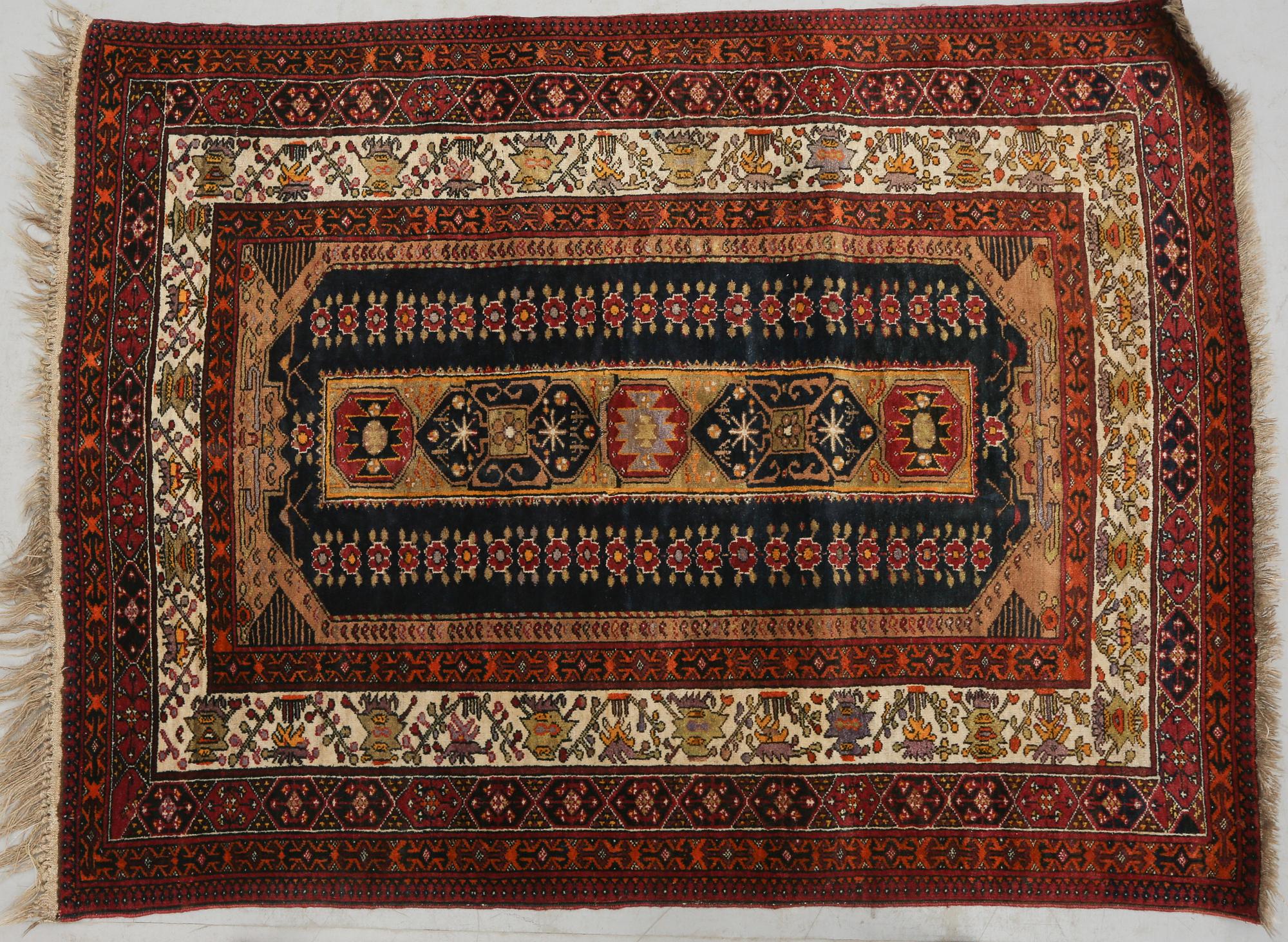 MATTA, orientalisk, old, 162 x 120 cm.