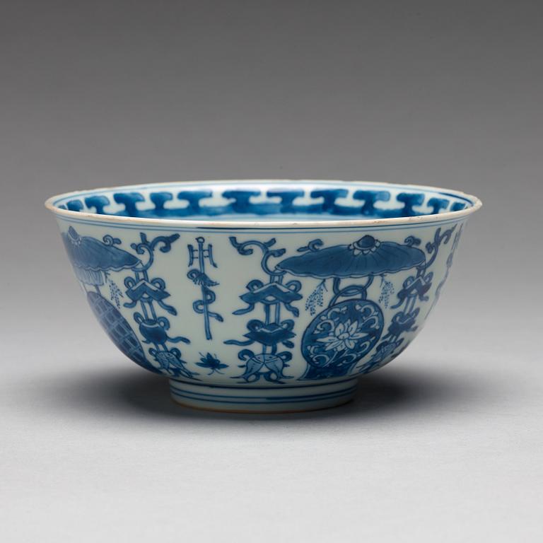 SKÅL, porslin. Qingdynastin, Kangxi (1662-1722).