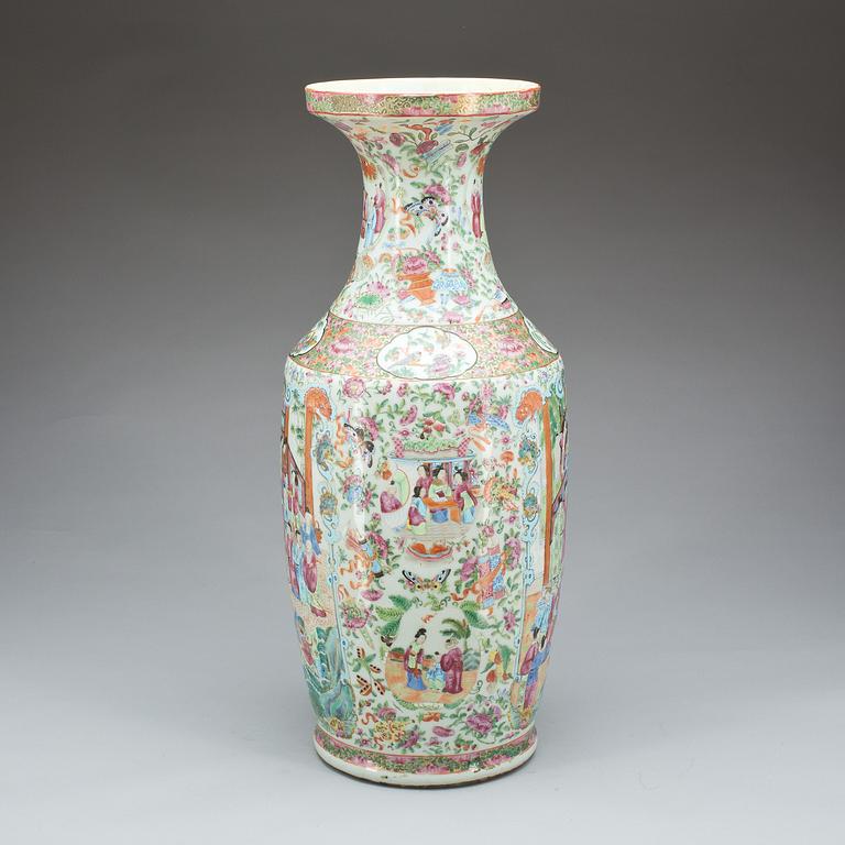 GOLVVAS, porslin, Kina, Kanton 1800-tal.